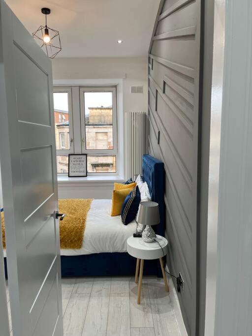 Cheerful 2 Bedroom Homely Apartment, Sleeps 6 Guest Comfy, 3X Double Bed, Parking, Free Wifi, Suitable For Business, Leisure Guest,Glasgow, Glasgow West End, Near City Centre Exteriér fotografie