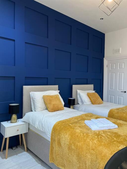 Cheerful 2 Bedroom Homely Apartment, Sleeps 6 Guest Comfy, 3X Double Bed, Parking, Free Wifi, Suitable For Business, Leisure Guest,Glasgow, Glasgow West End, Near City Centre Exteriér fotografie
