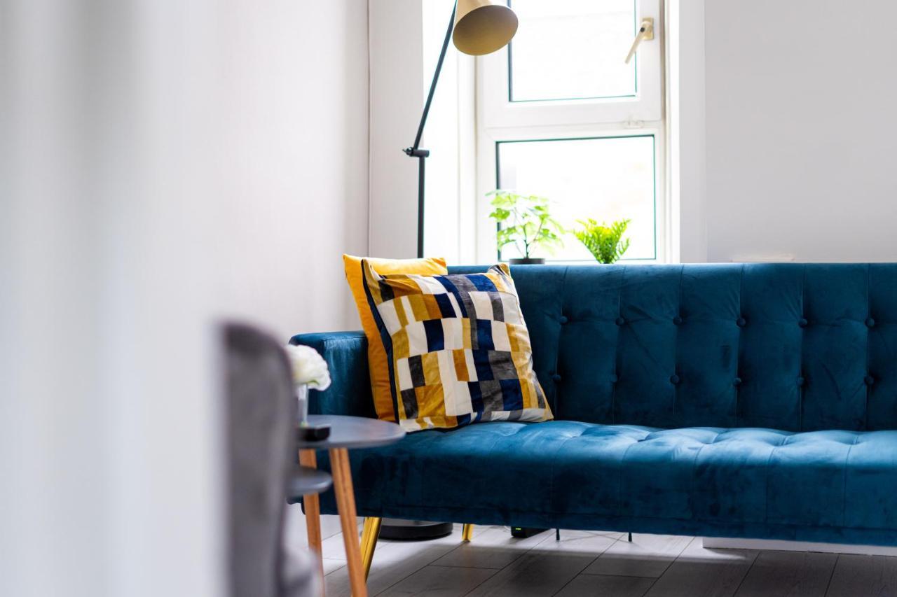 Cheerful 2 Bedroom Homely Apartment, Sleeps 6 Guest Comfy, 3X Double Bed, Parking, Free Wifi, Suitable For Business, Leisure Guest,Glasgow, Glasgow West End, Near City Centre Exteriér fotografie