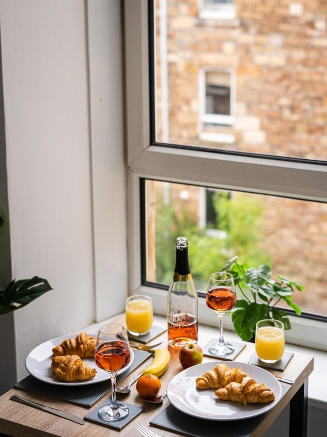 Cheerful 2 Bedroom Homely Apartment, Sleeps 6 Guest Comfy, 3X Double Bed, Parking, Free Wifi, Suitable For Business, Leisure Guest,Glasgow, Glasgow West End, Near City Centre Exteriér fotografie